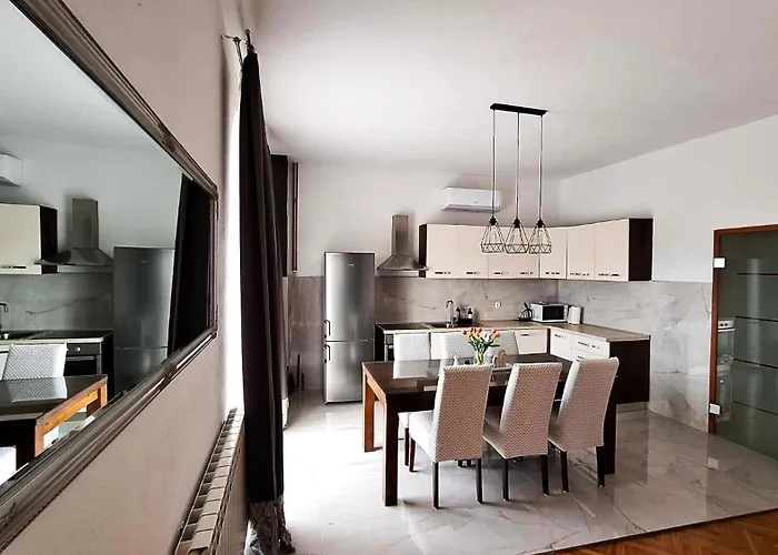 Kosante - Luxury Apartment - 150 M2 With Fitness Room