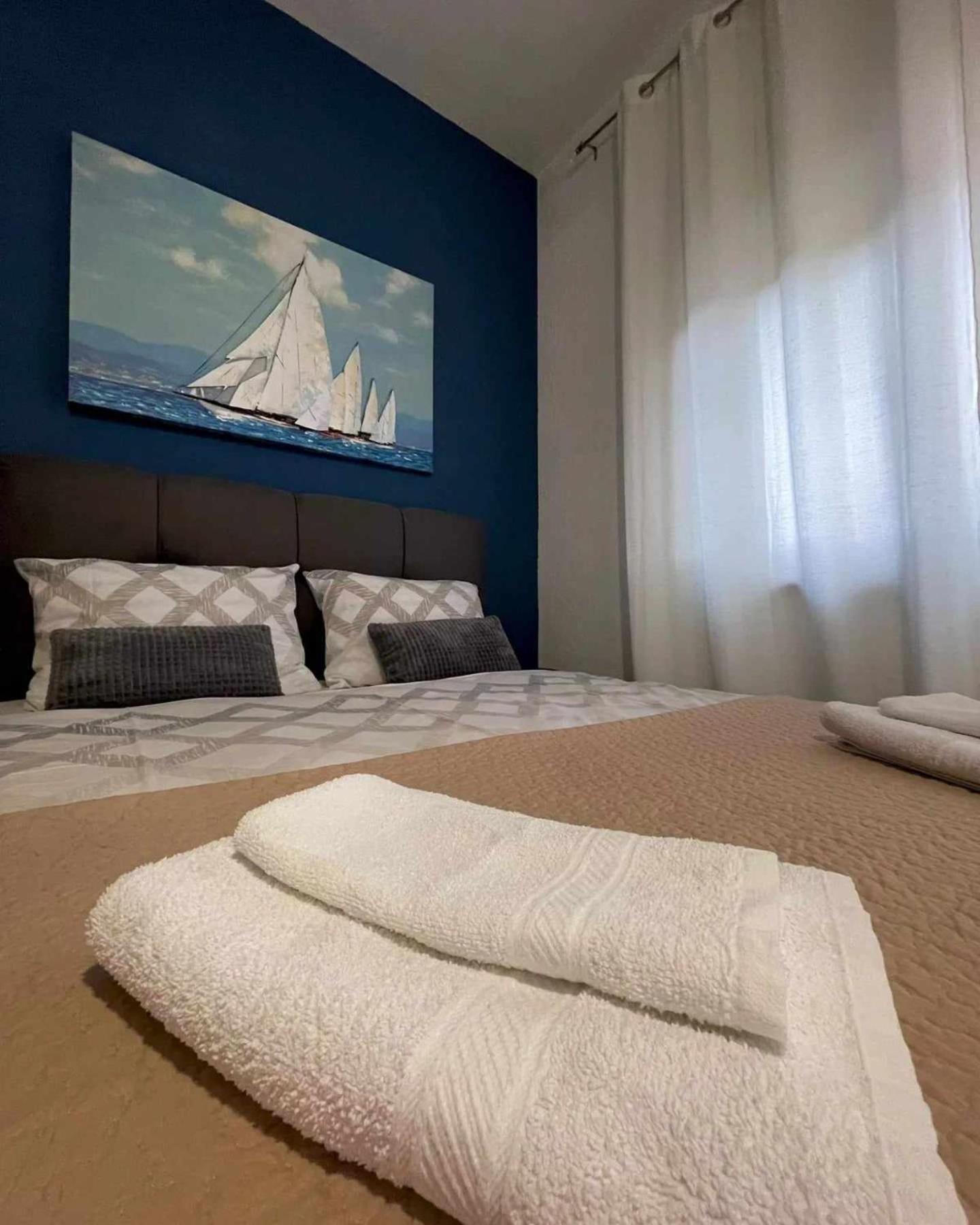 Kosante - Luxury Apartment - 150 M2 With Fitness Room Apartment